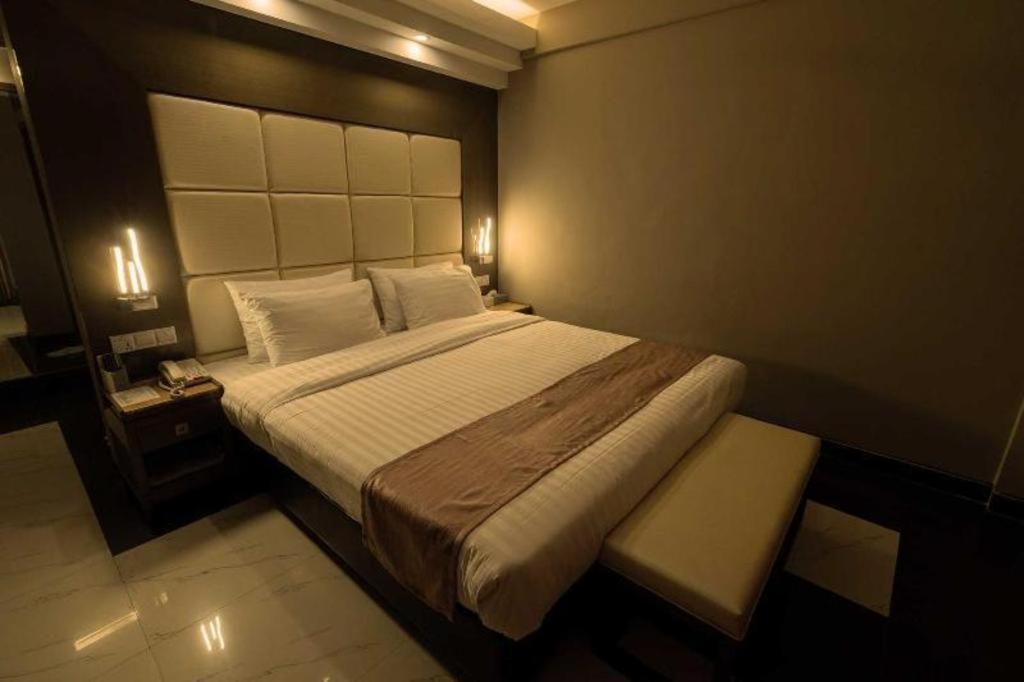 Hotel Castle Salam Khulna Eksteriør billede