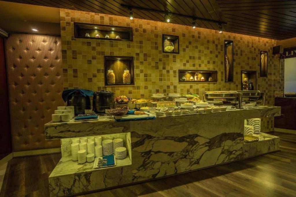 Hotel Castle Salam Khulna Eksteriør billede