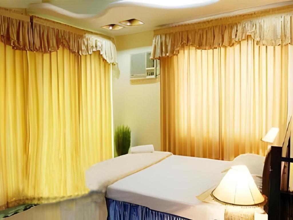 Hotel Castle Salam Khulna Eksteriør billede