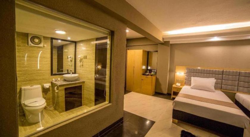 Hotel Castle Salam Khulna Eksteriør billede
