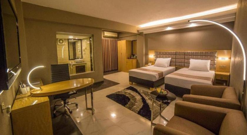 Hotel Castle Salam Khulna Eksteriør billede