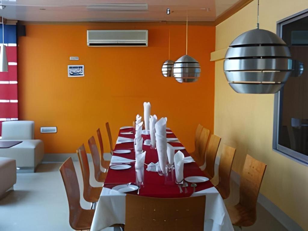 Hotel Castle Salam Khulna Eksteriør billede