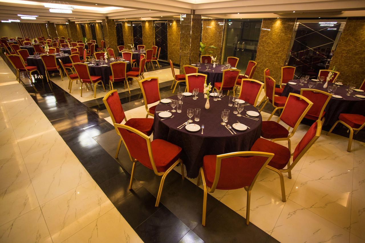 Hotel Castle Salam Khulna Eksteriør billede
